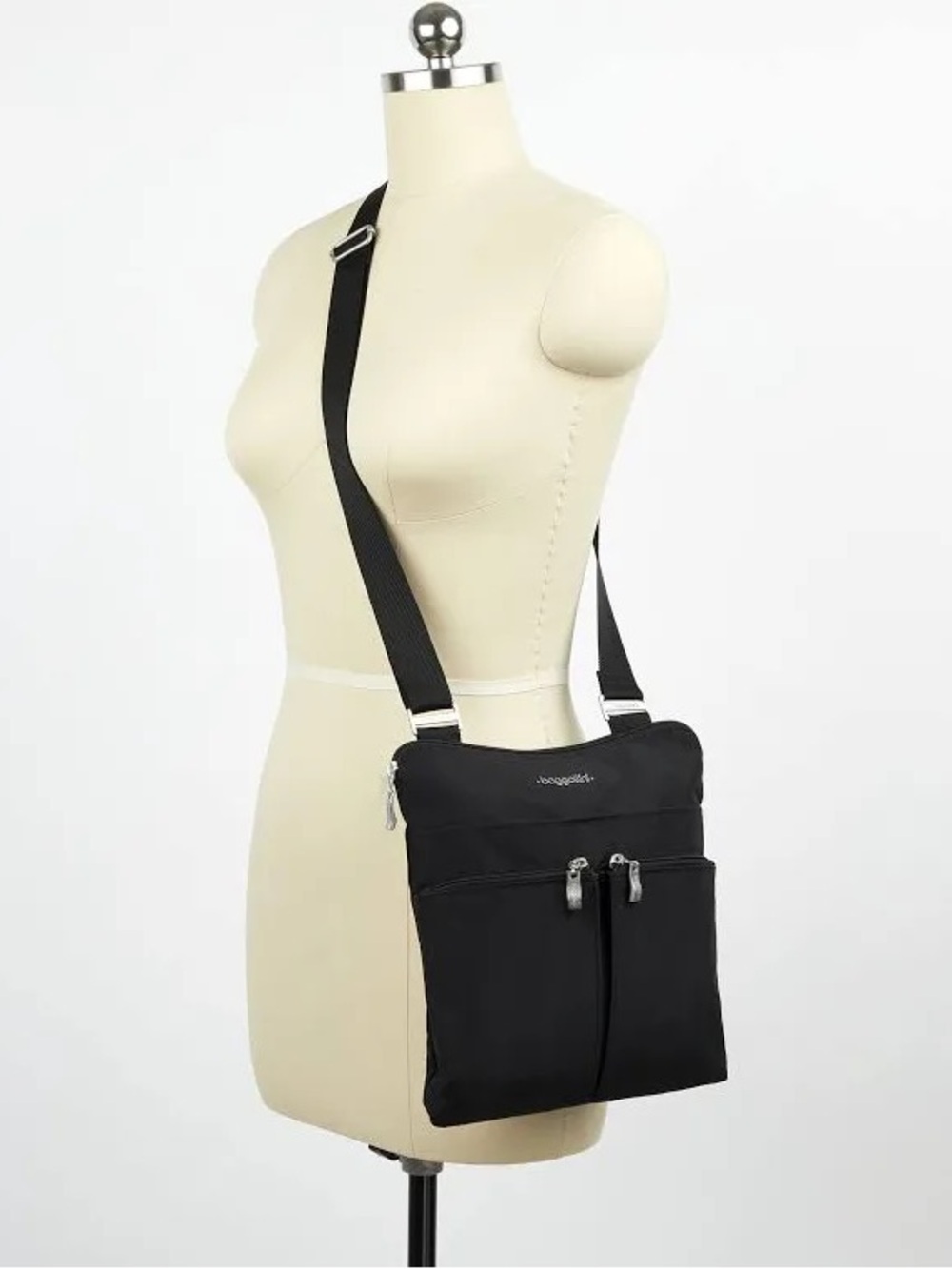 baggallini Black Horizon Crossbody Bag Nylon Multi Pocket Travel Purse
